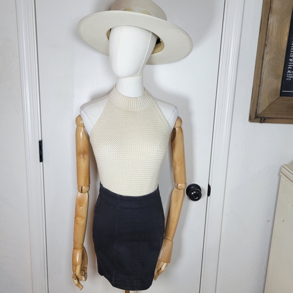 Free People Distressed Pencil Mini Denim Skirt Size 2 - Picture 1 of 7